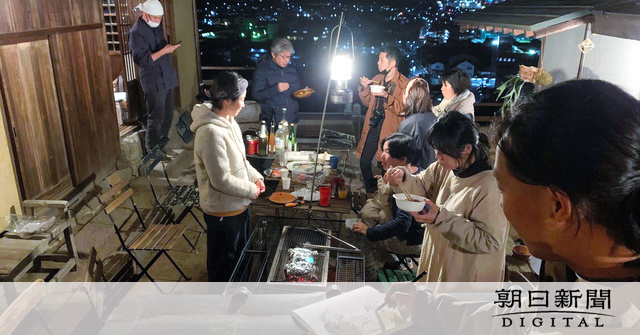 五右衛門風呂やピザ窯　空き家を再生、シェアハウスとイベント空間に