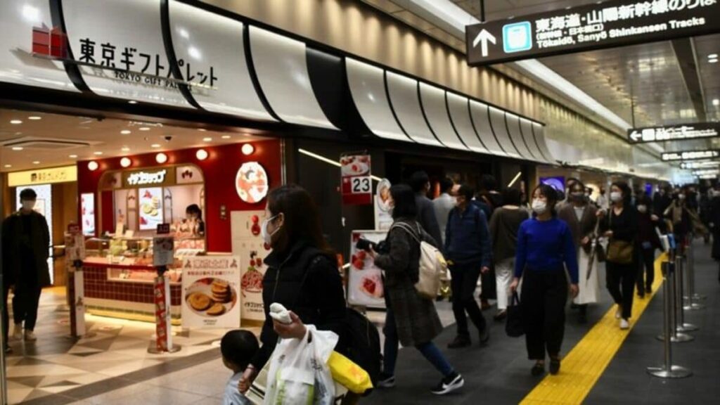 東京駅で反撃､JR東海｢エッジ利かせた｣販売戦略
     コロナ禍だから発見できた｢おうち土産｣需要