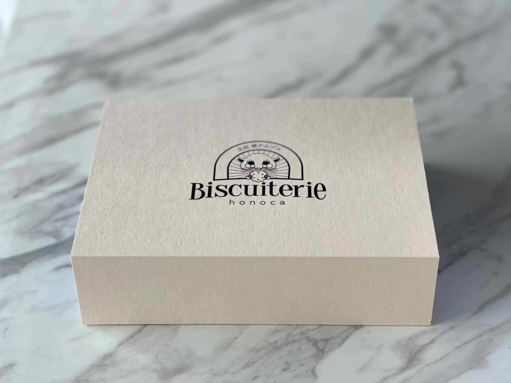 焼菓子専門店《Biscuiterie honoca》よりセル・ドゥ・メールバターが香る、絶品『ガレット・ブルトンヌ　サレ』と贅沢なネグリタ ラムの香り、極上の『ガレット・ブルトンヌ　ラム』を発売