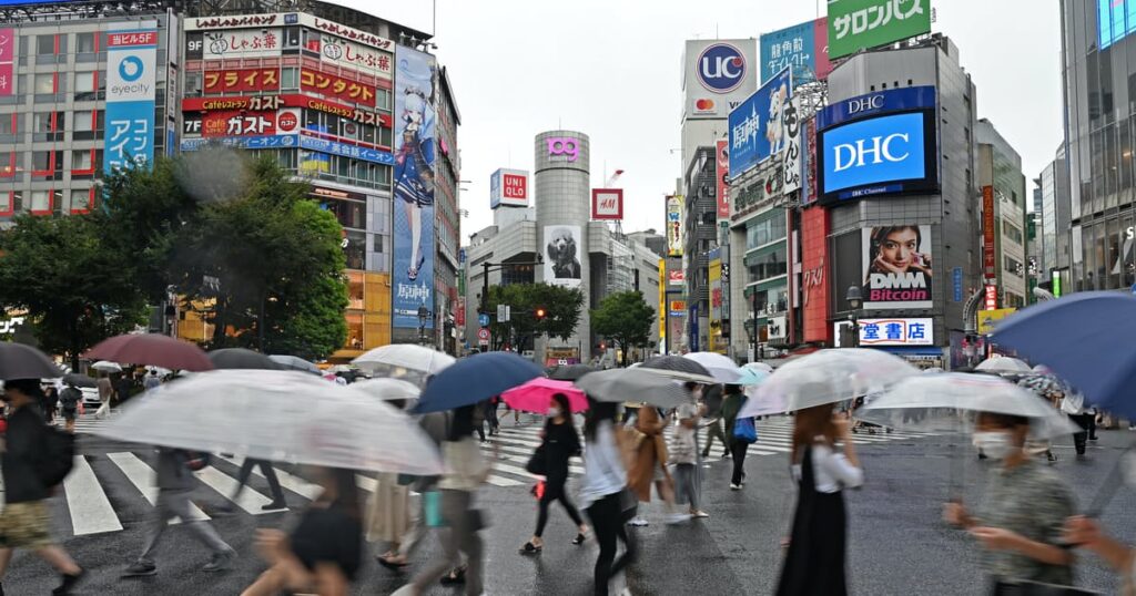 緊急事態13都府県に拡大　政府決定、9月12日まで