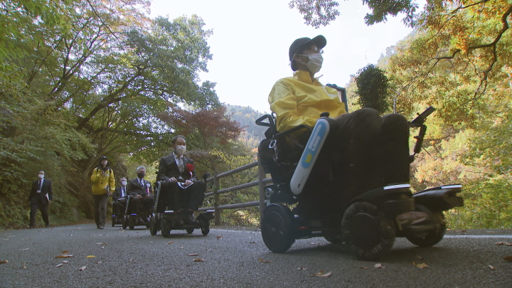 次世代型の「旅」提案　新たな交通サービス最先端の乗り物「ピーモ」実証事業　山梨　