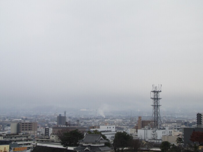 やや暖かい朝 昼すぎ雨予想