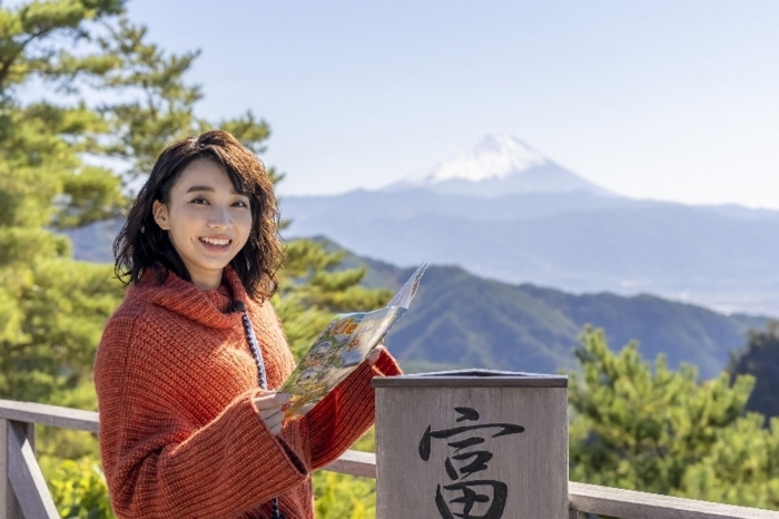 観光名所 俳優が動画でＰＲ