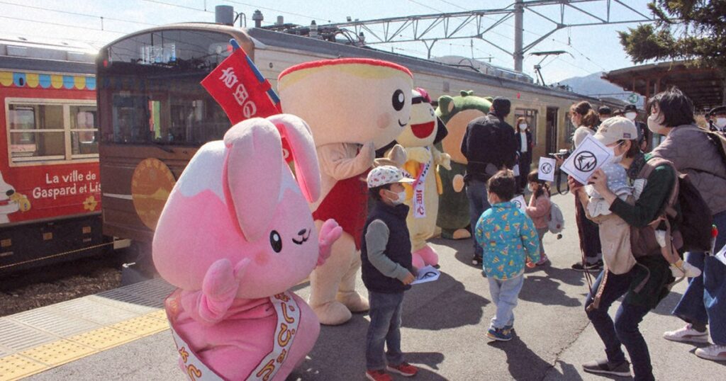 富士急行→富士山麓電気鉄道　旧社名にリバイバル　特別列車運行