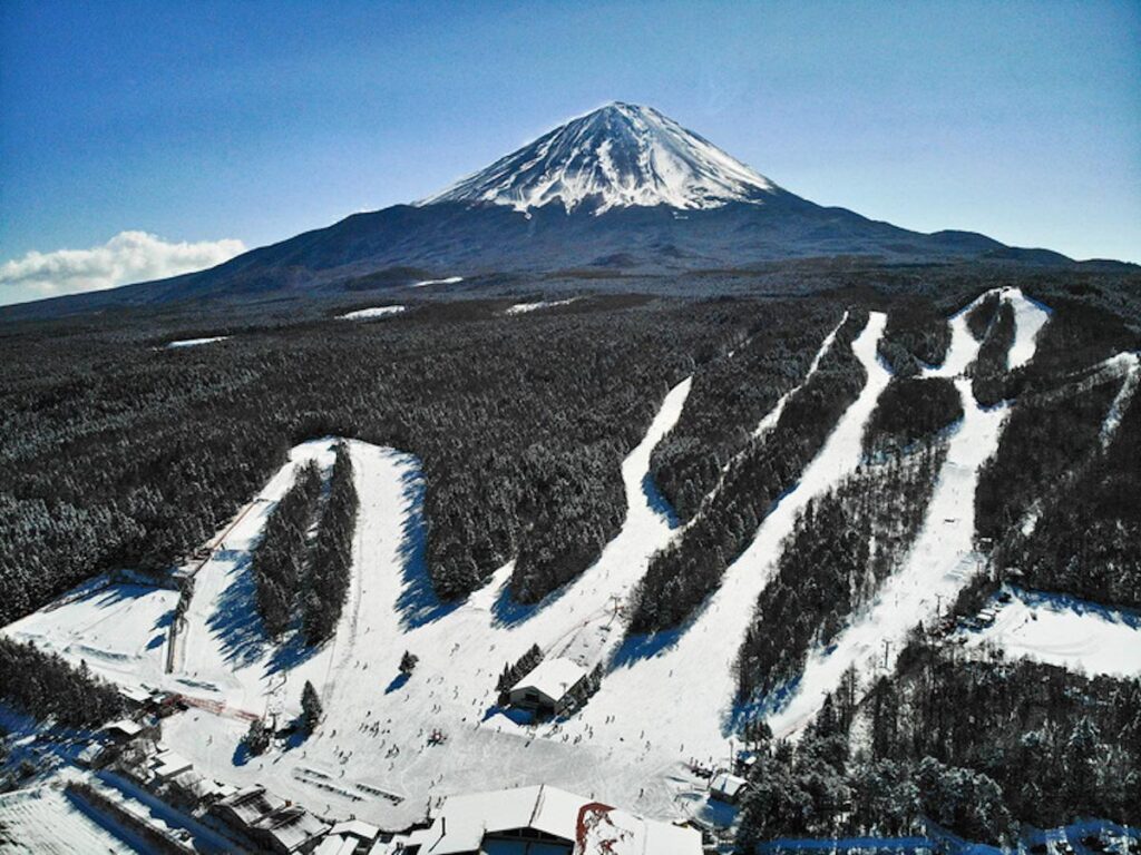 富士山経済新聞
富士山のスキー場「ふじてんスノーリゾート」今シーズン始まる