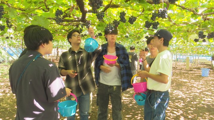 東京の高校生が観光農園で食について考える　通常では廃棄の実でドレッシングづくり体験