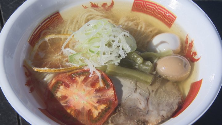 新ご当地ラーメン「やまなし源水ラーメン」販売開始　ブランド魚「富士の介」や甲州地どりでダシ