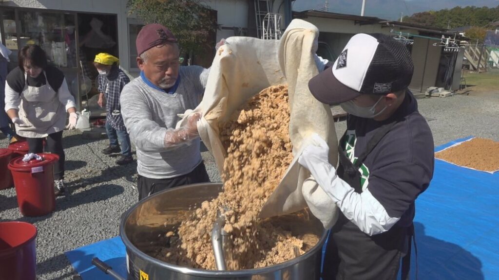 「孫が欲しがって」　甲州市商工会で30年以上続く味噌作り　石川県産の大豆を使用